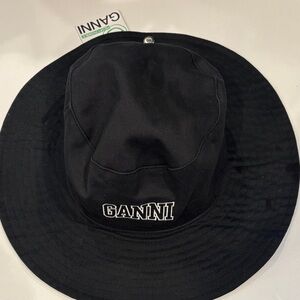 Designer Ganni bucket Hat with side snap designer xsmall small  nwt